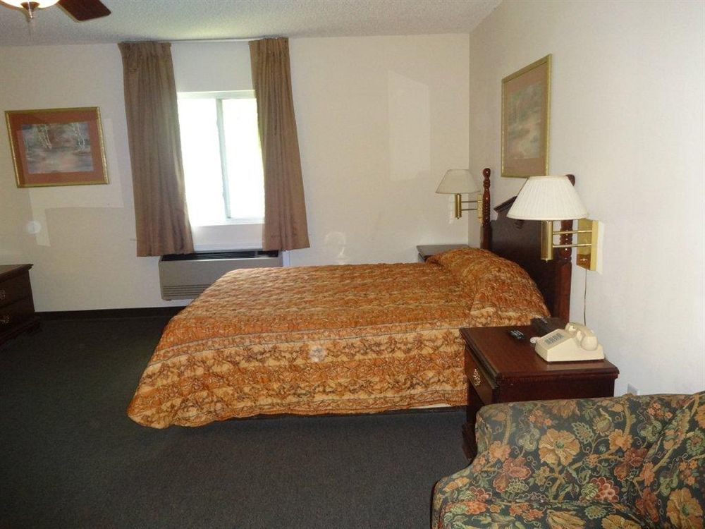 High Falls Inn & Suites Exteriér fotografie