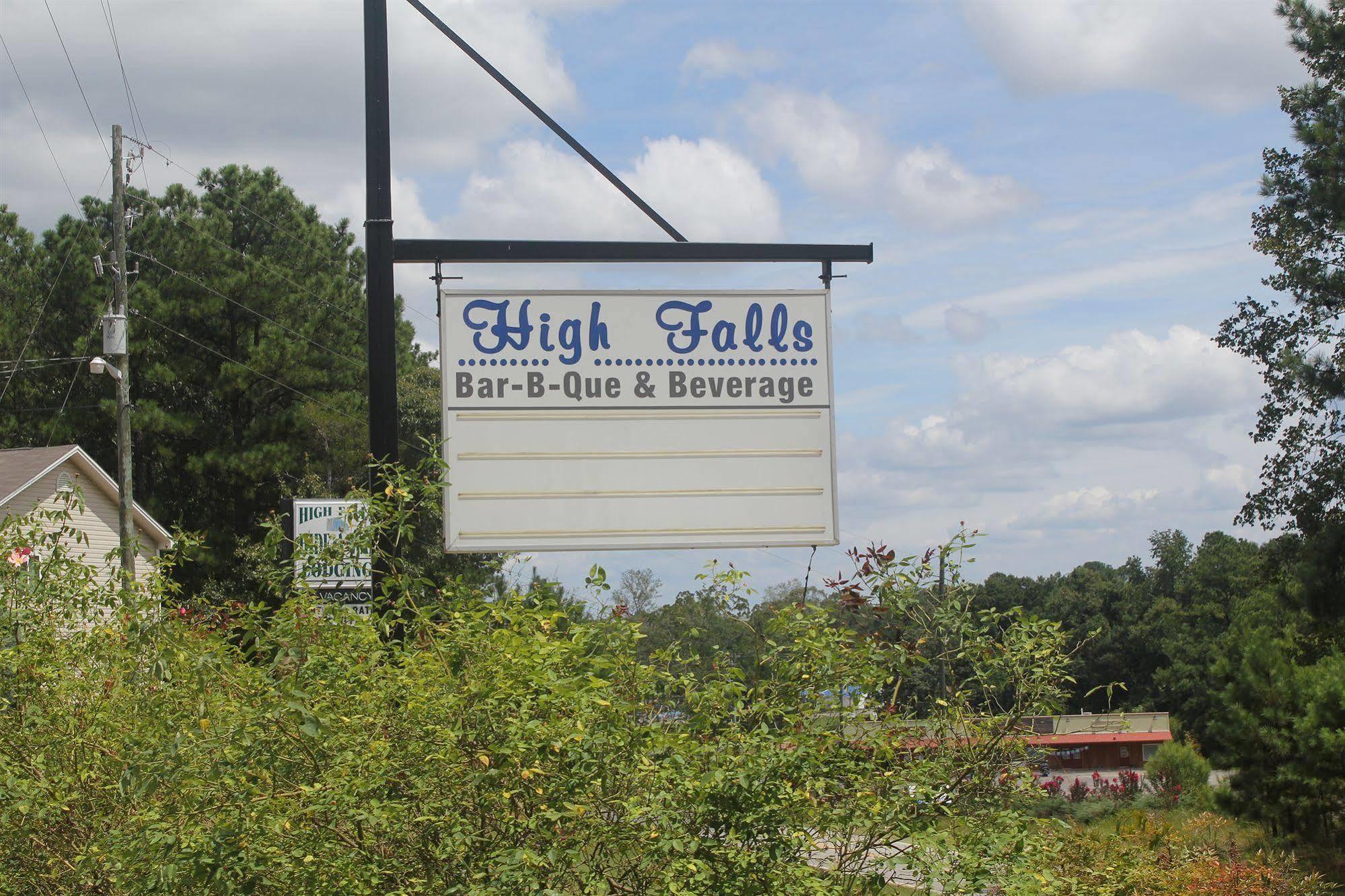 High Falls Inn & Suites Exteriér fotografie
